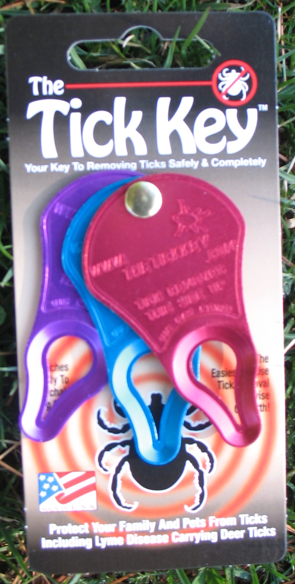 WhiteTail Solutions The Tick Key Tick Removal Tool